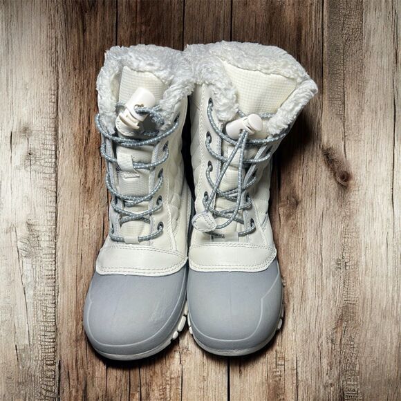 All In Motion Children’s White Snow Boots Size 13 - Picture 2 of 8